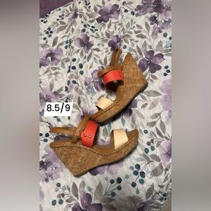Women’s 8.5/9 bright wedges